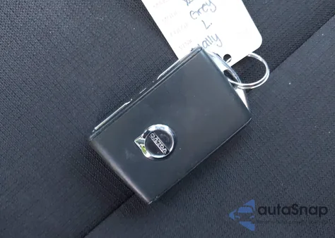 2020 Volvo Xc40 T5 Momentum from USA, damaged, VIN YV4162UK5L2192371